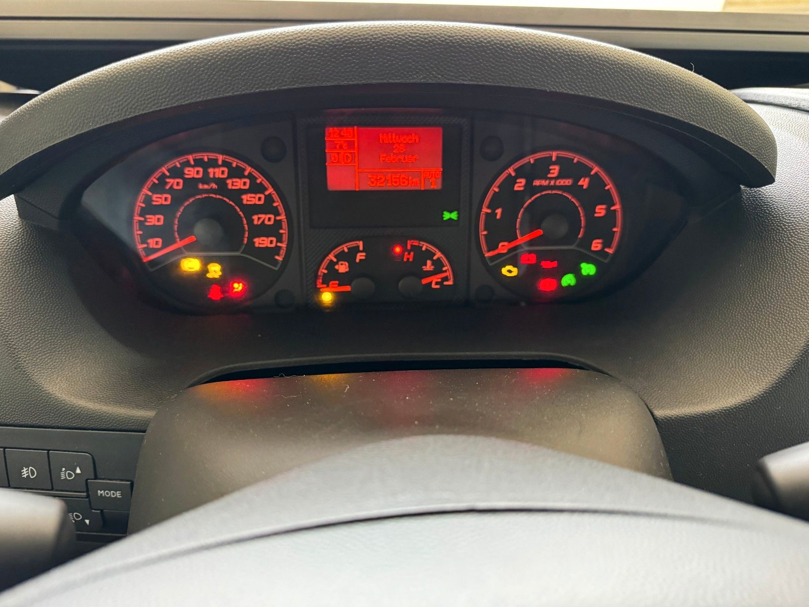 Pilote P740 GJ ESSENTIEL, TOP ZUSTAND