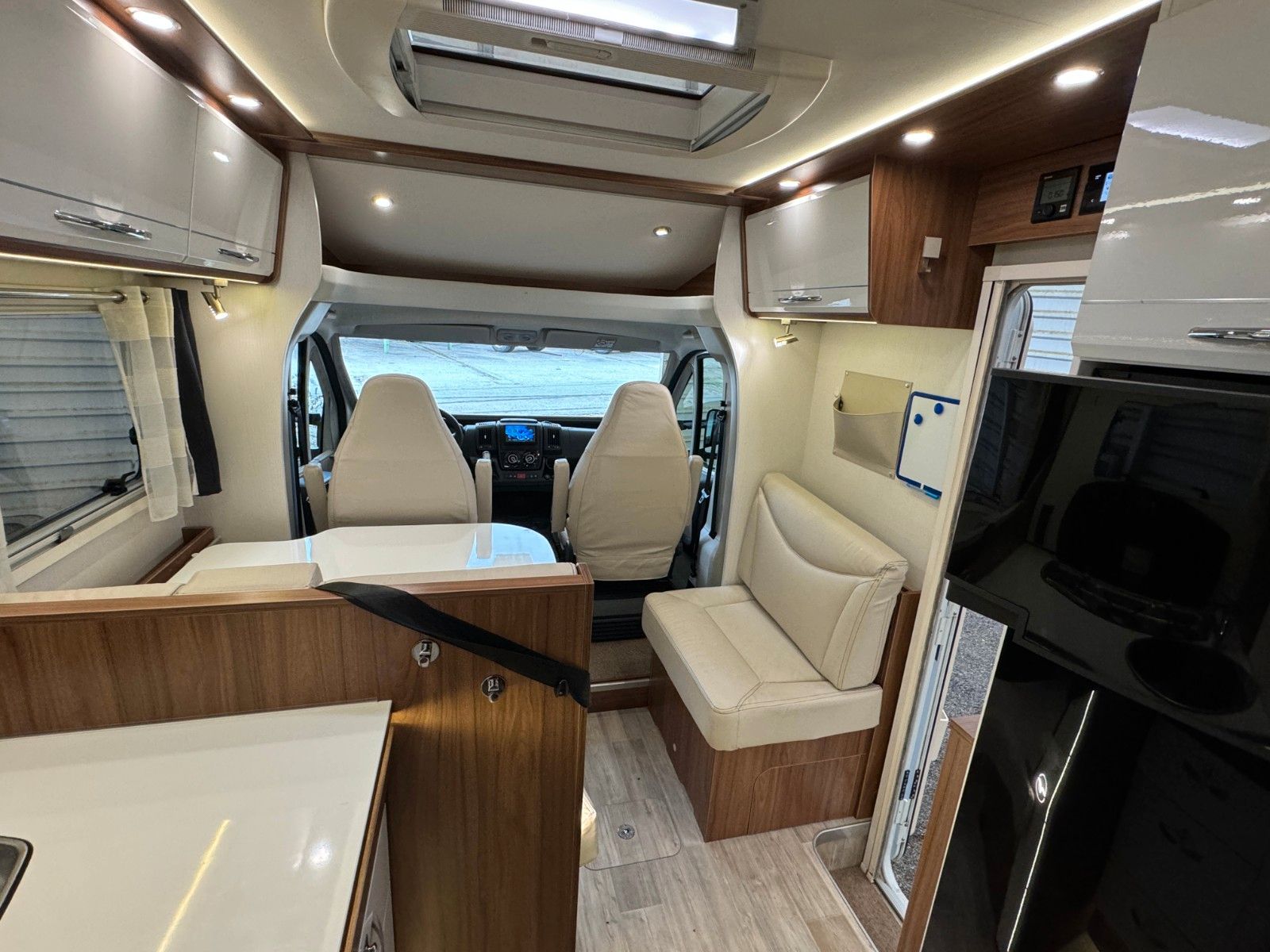 Pilote P740 GJ ESSENTIEL, TOP ZUSTAND