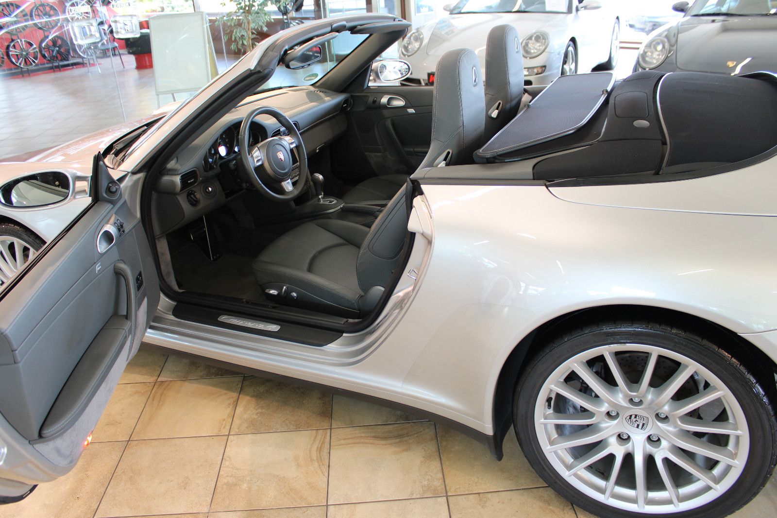 Porsche 911 Urmodell 911 Carrera 4 Cabrio *1. HAND+Deutsch+Top*