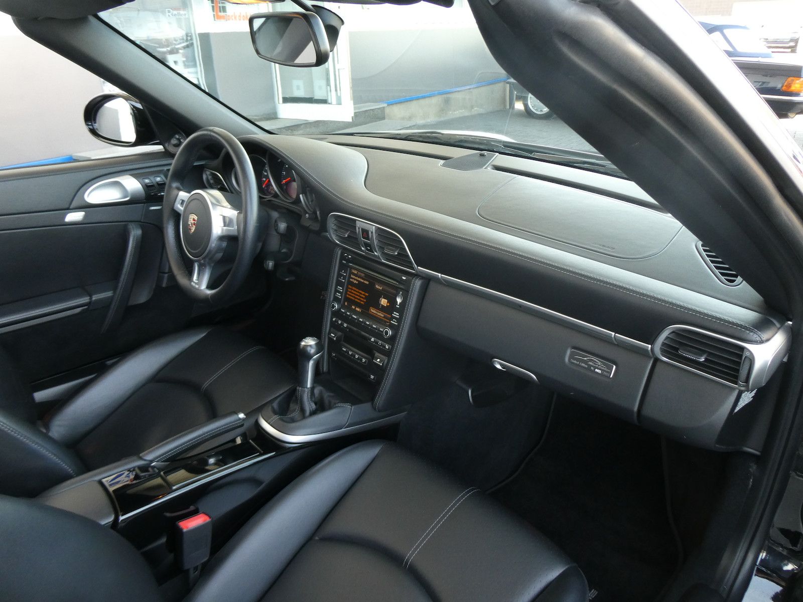 Porsche 911 Urmodell 911 Carrera Black Edition Cabrio, Bose