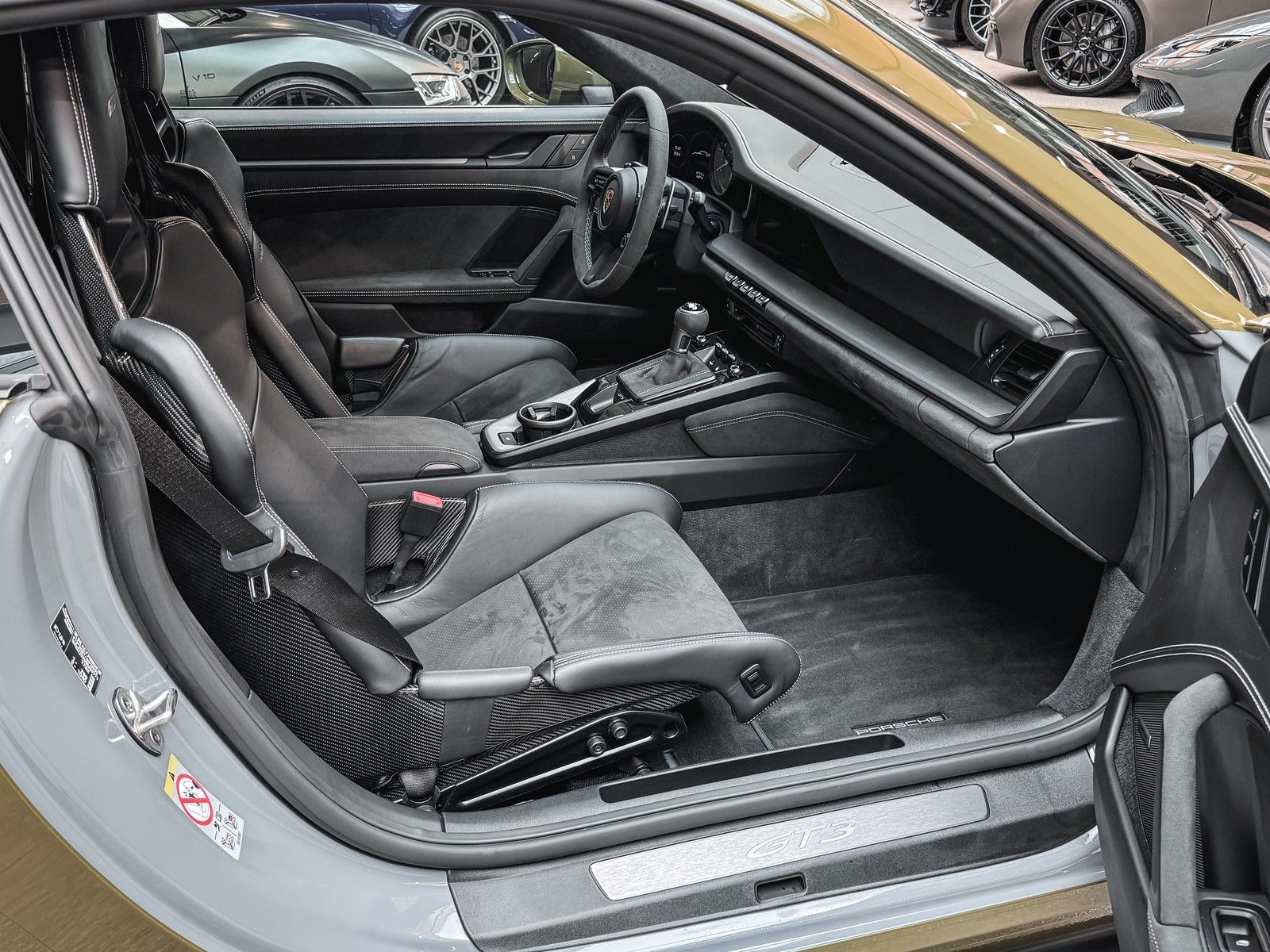 Porsche 911 Urmodell 911 GT3 992 Schalensitze+Clubsport+Chrono+Bose