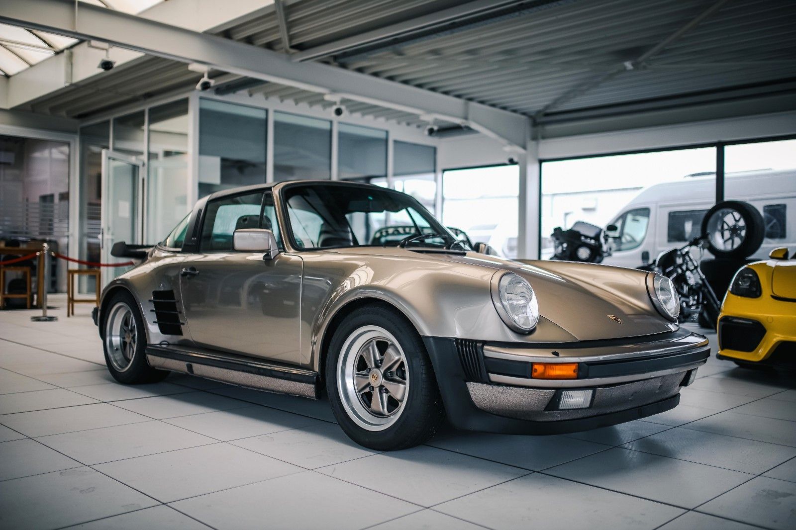 Porsche 911 Urmodell Targa 911 SC