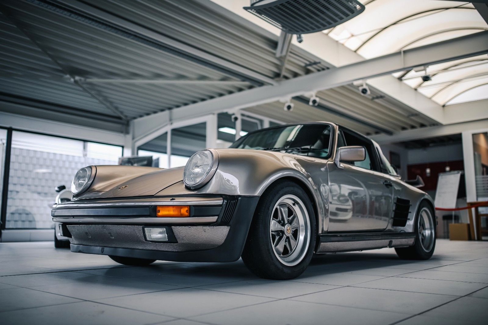 Porsche 911 Urmodell Targa 911 SC