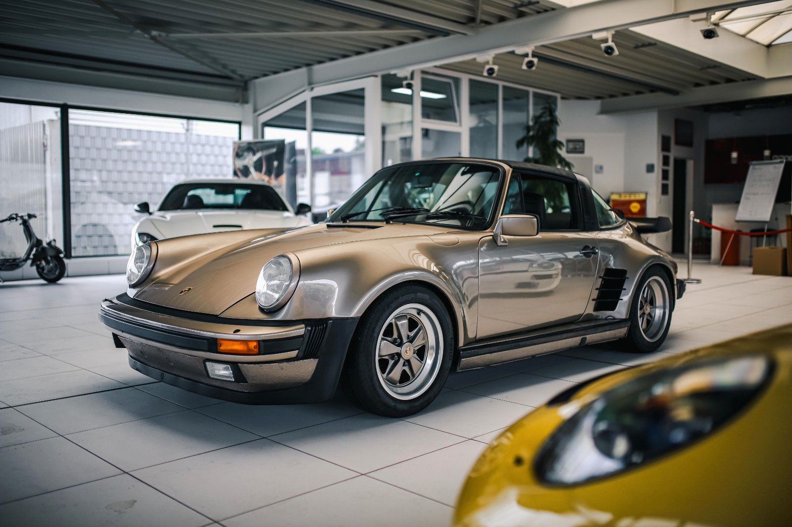 Porsche 911 Urmodell Targa 911 SC