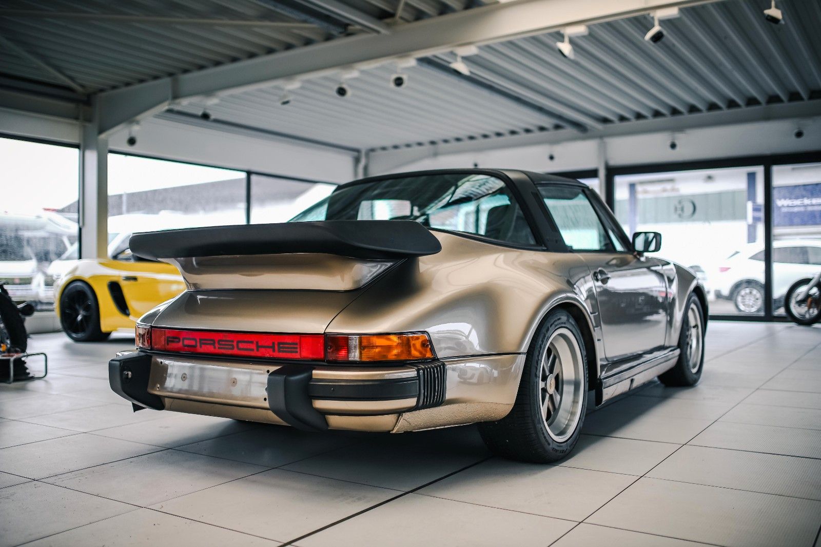 Porsche 911 Urmodell Targa 911 SC