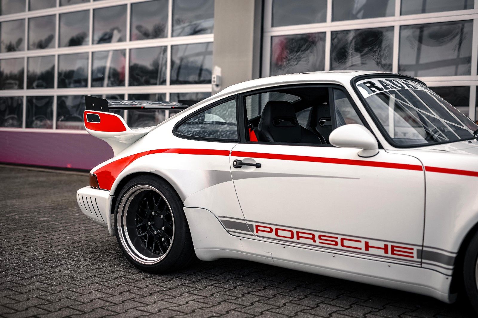Porsche 930 930 Turbo 911 SC *RAUH WELT by AKIRA NAKAI
