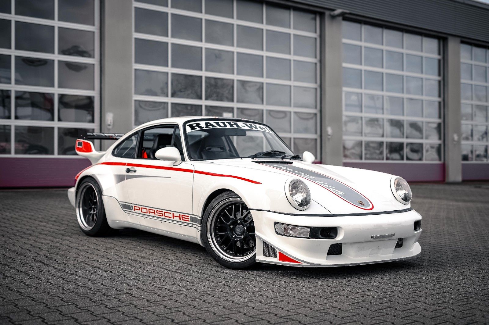 Porsche 930 930 Turbo 911 SC *RAUH WELT by AKIRA NAKAI