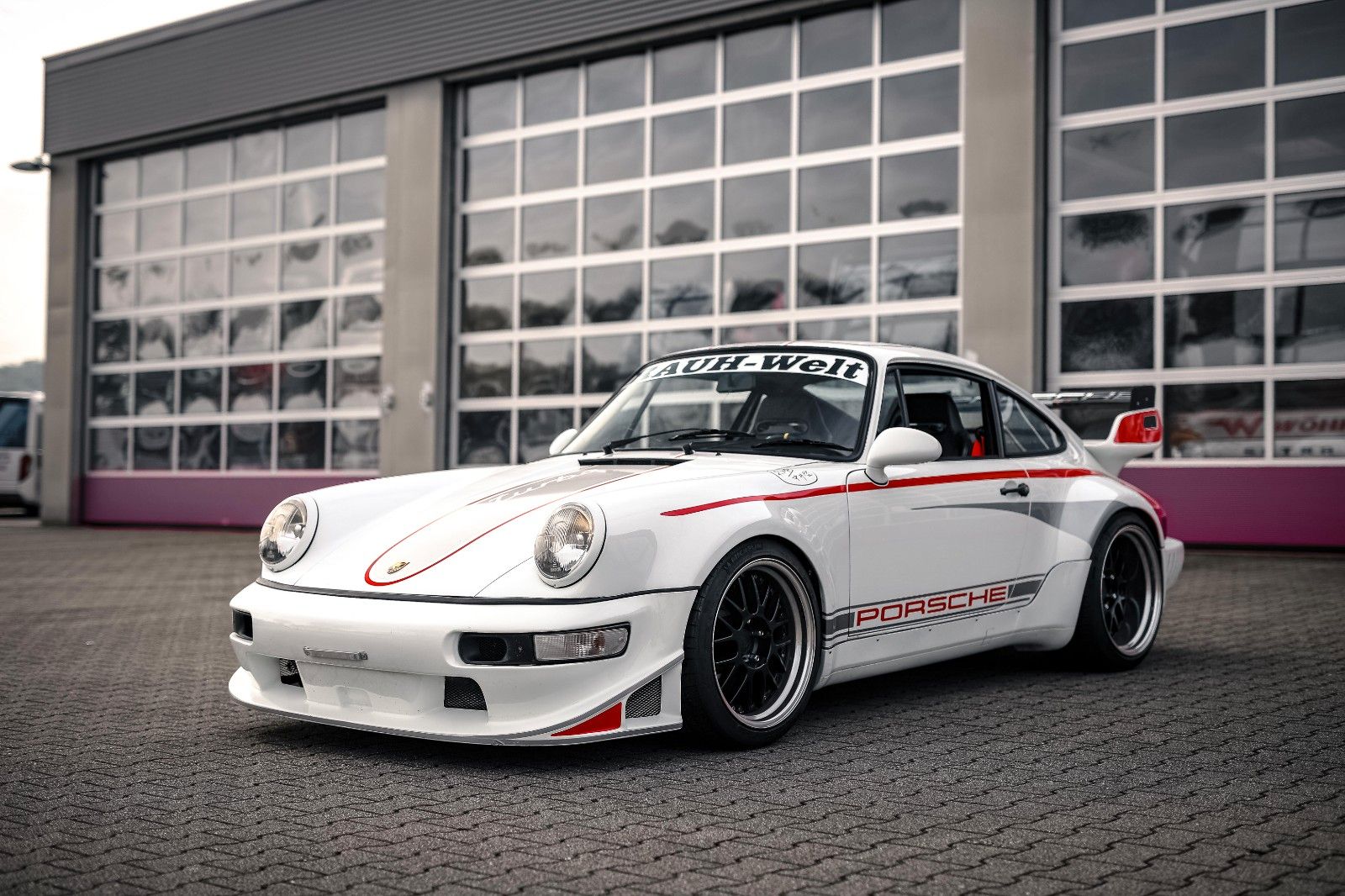 Porsche 930 930 Turbo 911 SC *RAUH WELT by AKIRA NAKAI