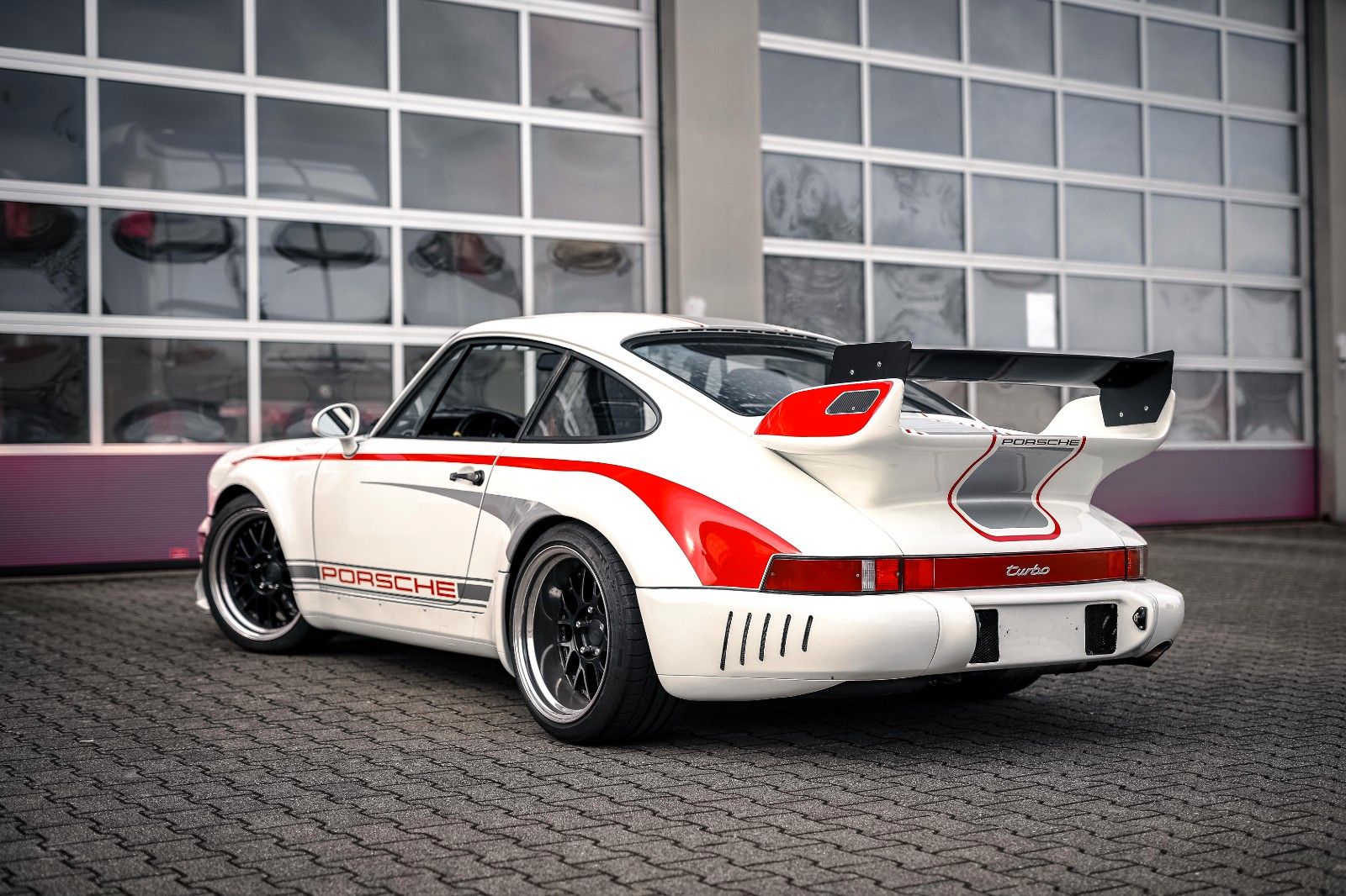 Porsche 930 930 Turbo 911 SC *RAUH WELT by AKIRA NAKAI