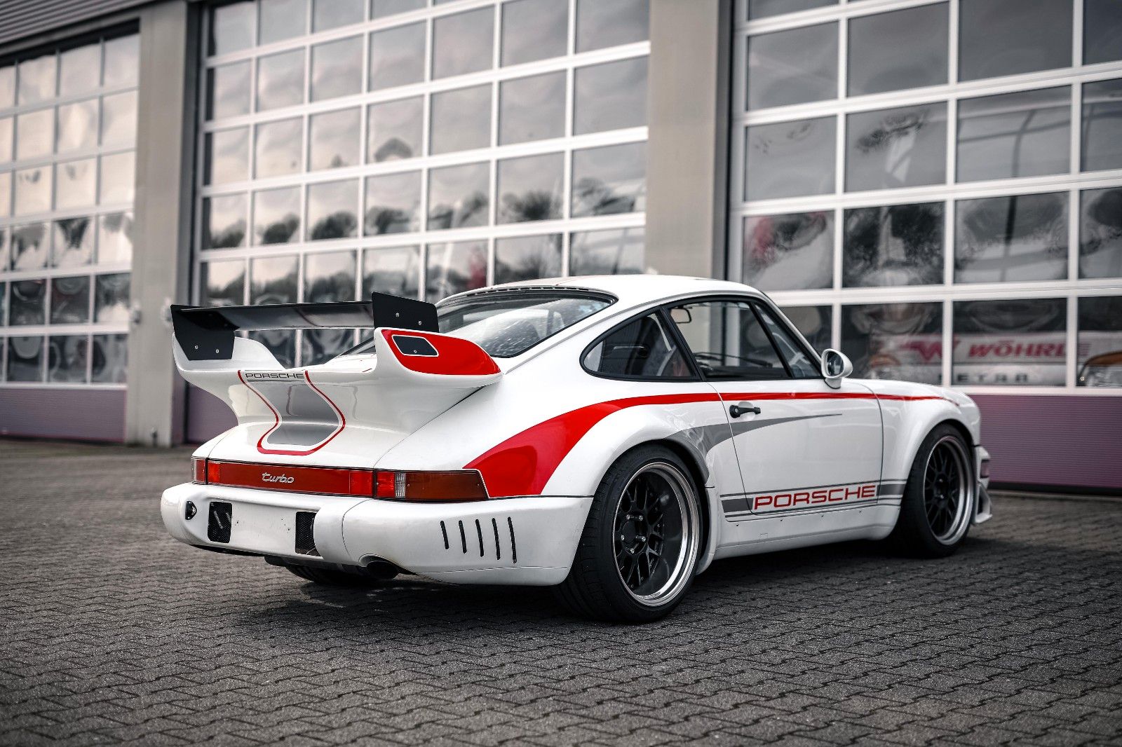 Porsche 930 930 Turbo 911 SC *RAUH WELT by AKIRA NAKAI
