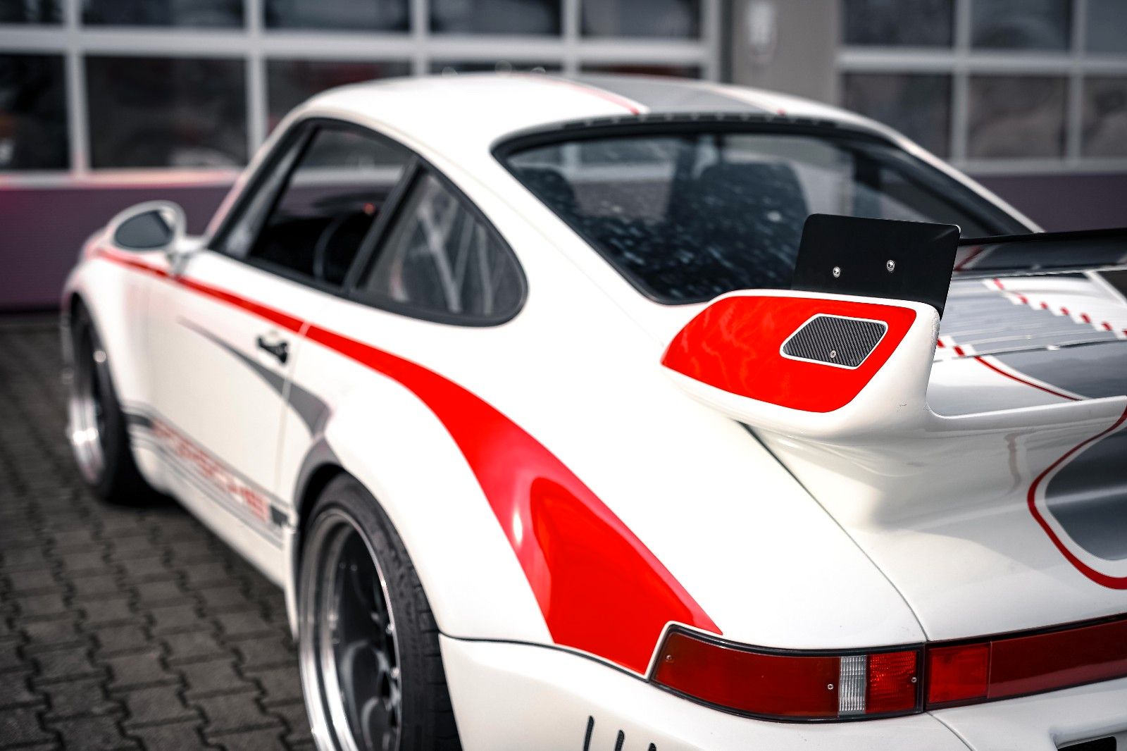 Porsche 930 930 Turbo 911 SC *RAUH WELT by AKIRA NAKAI