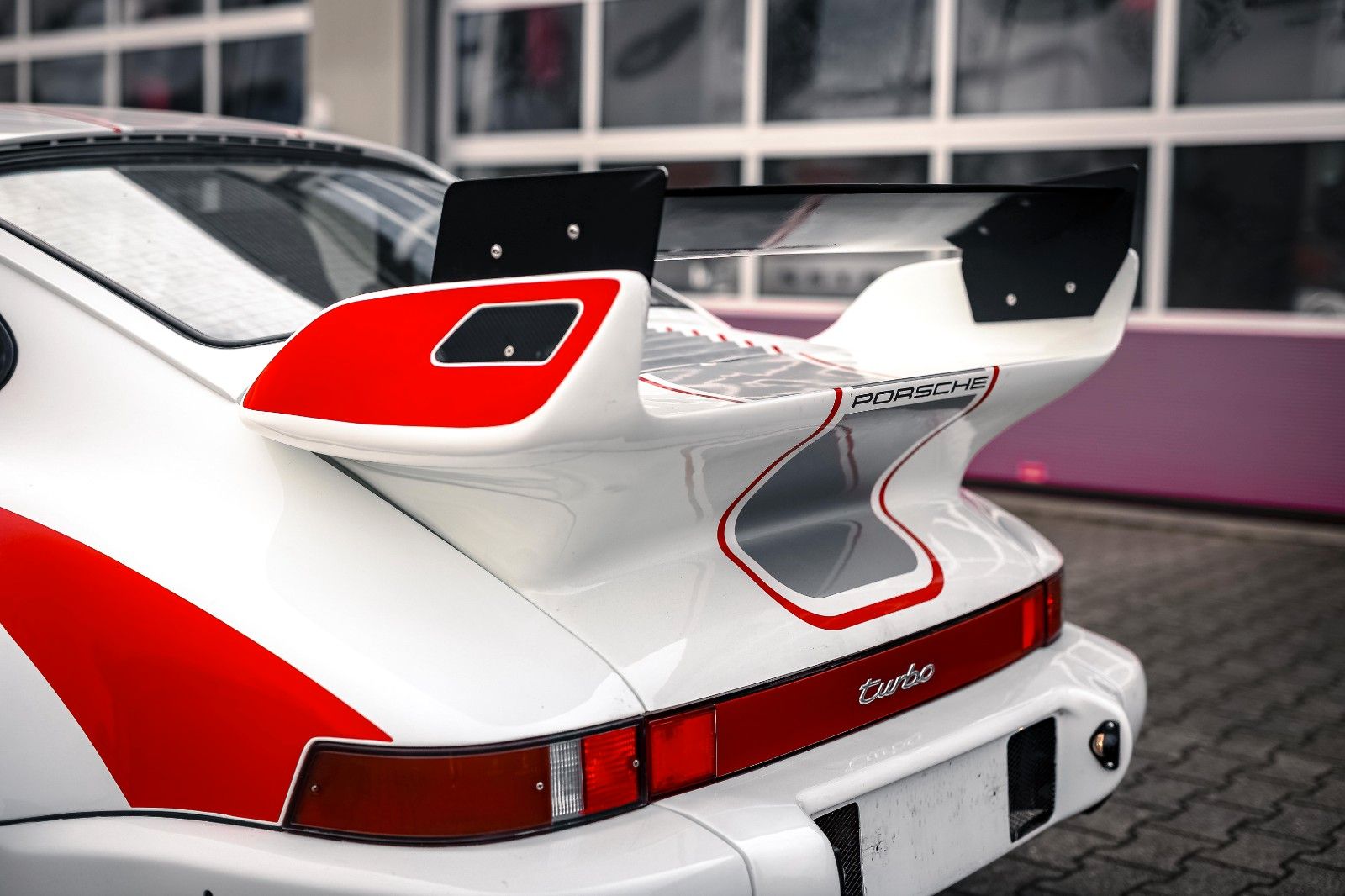 Porsche 930 930 Turbo 911 SC *RAUH WELT by AKIRA NAKAI