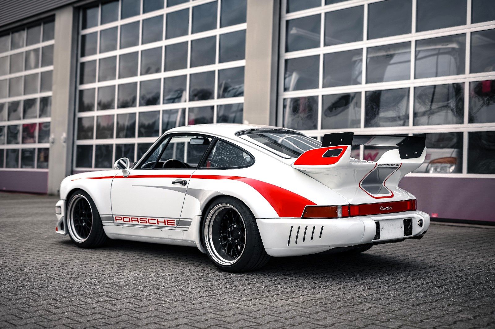 Porsche 930 930 Turbo 911 SC *RAUH WELT by AKIRA NAKAI