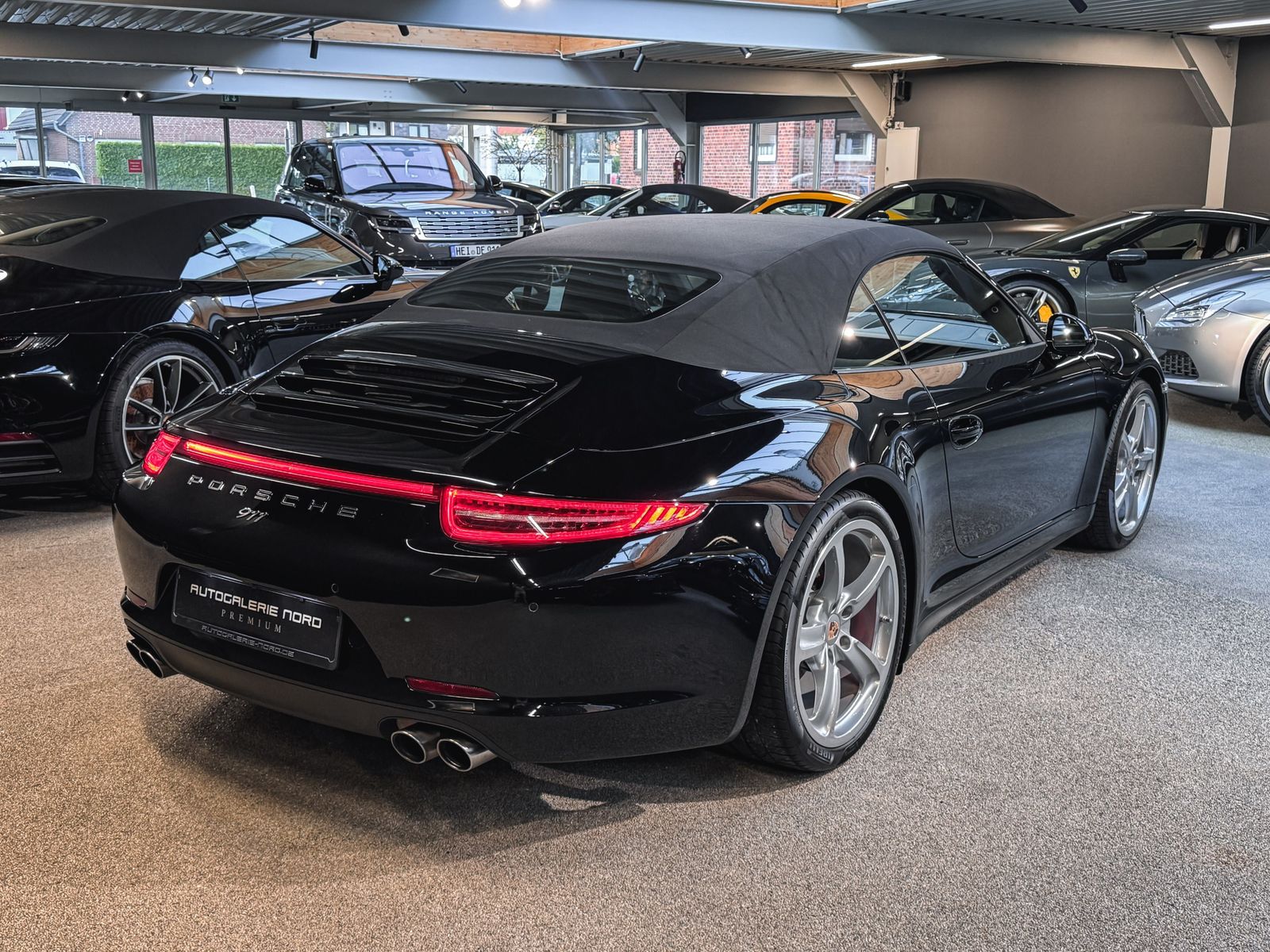 Porsche 991 911 Carrera 4S Cabriolet Approved 04.2027