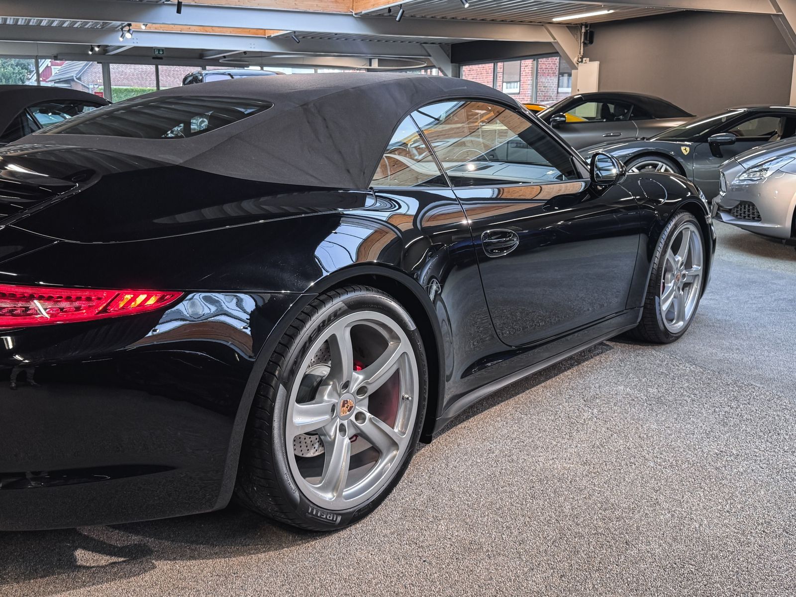 Porsche 991 911 Carrera 4S Cabriolet Approved 04.2027