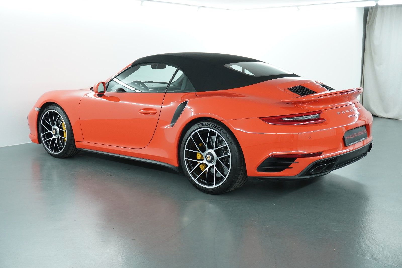 Porsche 991 911 Turbo S Approved 2/27 Bose HA-Lenkung 18-Weg
