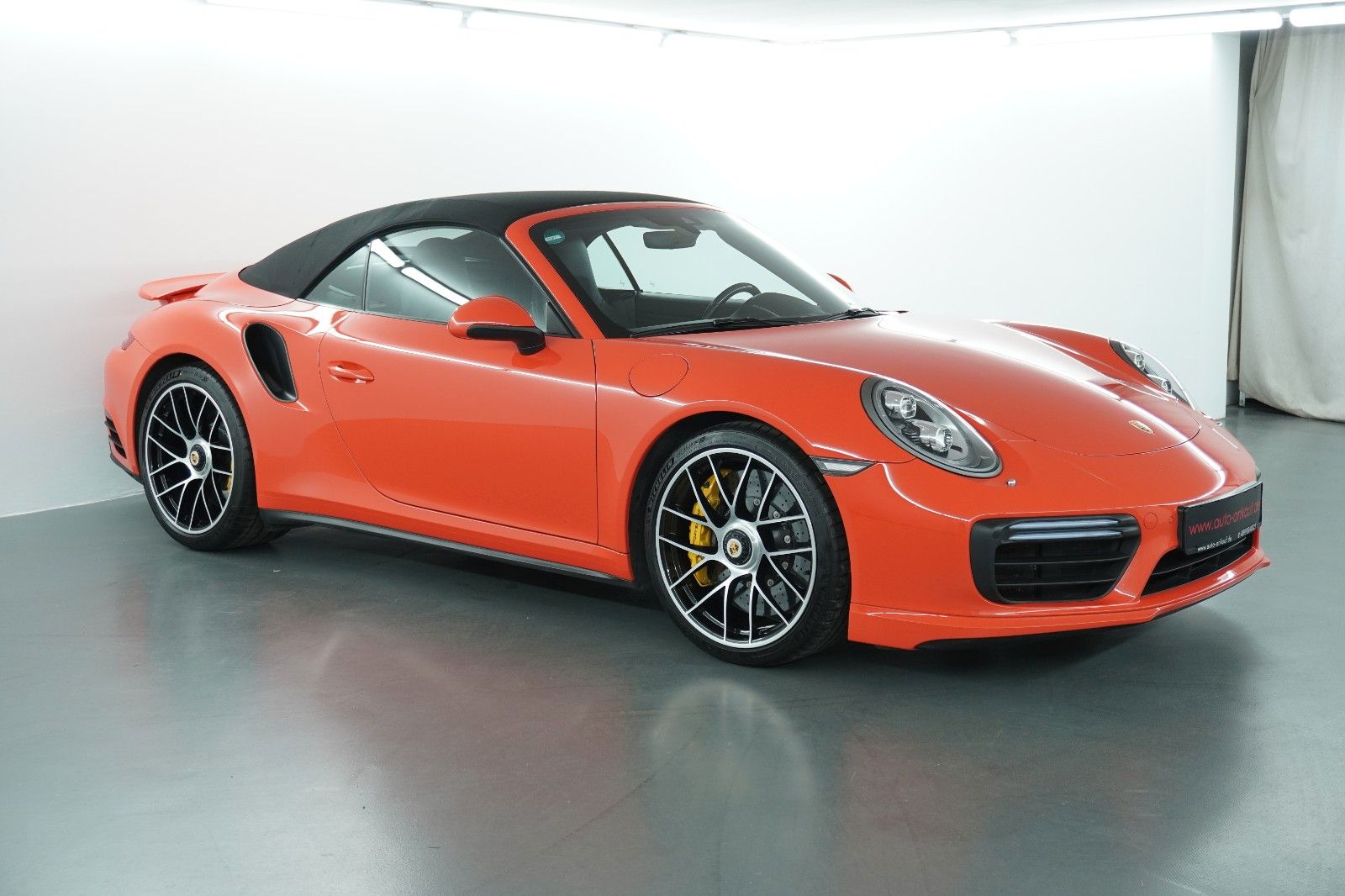 Porsche 991 911 Turbo S Approved 2/27 Bose HA-Lenkung 18-Weg