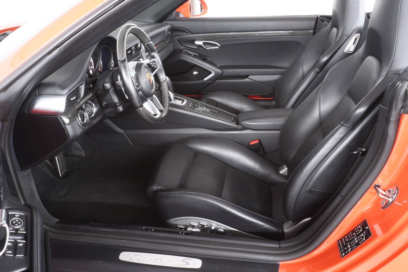 Porsche 991 911 Turbo S Approved 2/27 Bose HA-Lenkung 18-Weg