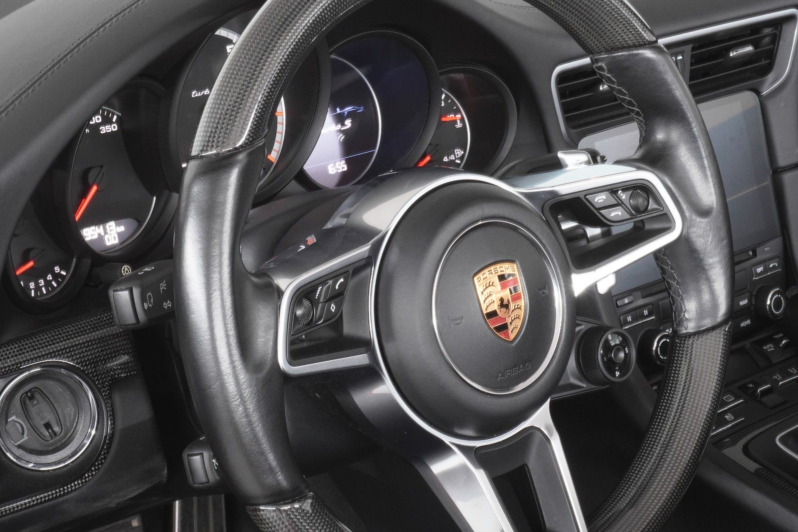 Porsche 991 911 Turbo S Approved 2/27 Bose HA-Lenkung 18-Weg