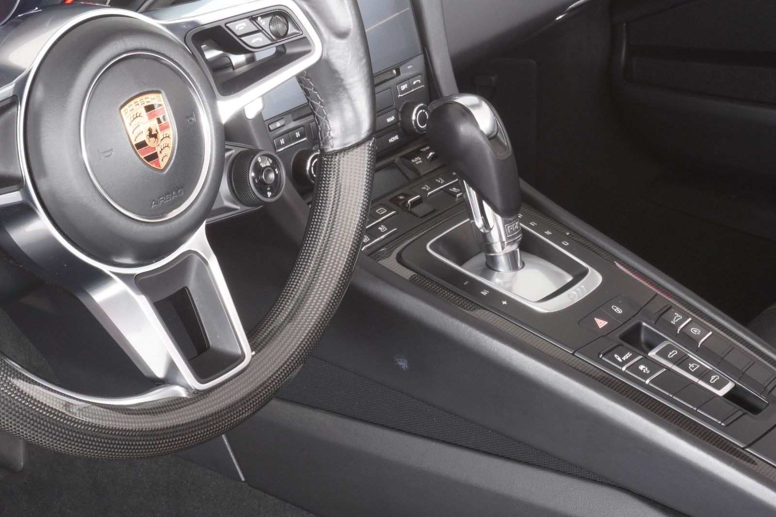 Porsche 991 911 Turbo S Approved 2/27 Bose HA-Lenkung 18-Weg