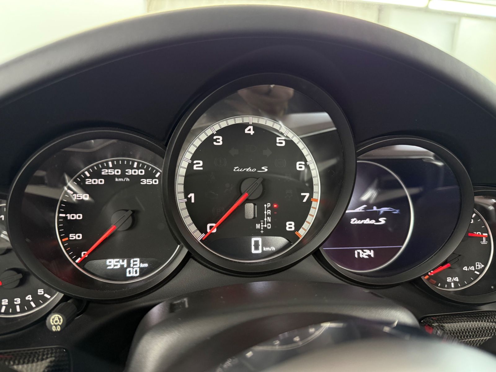 Porsche 991 911 Turbo S Approved 2/27 Bose HA-Lenkung 18-Weg