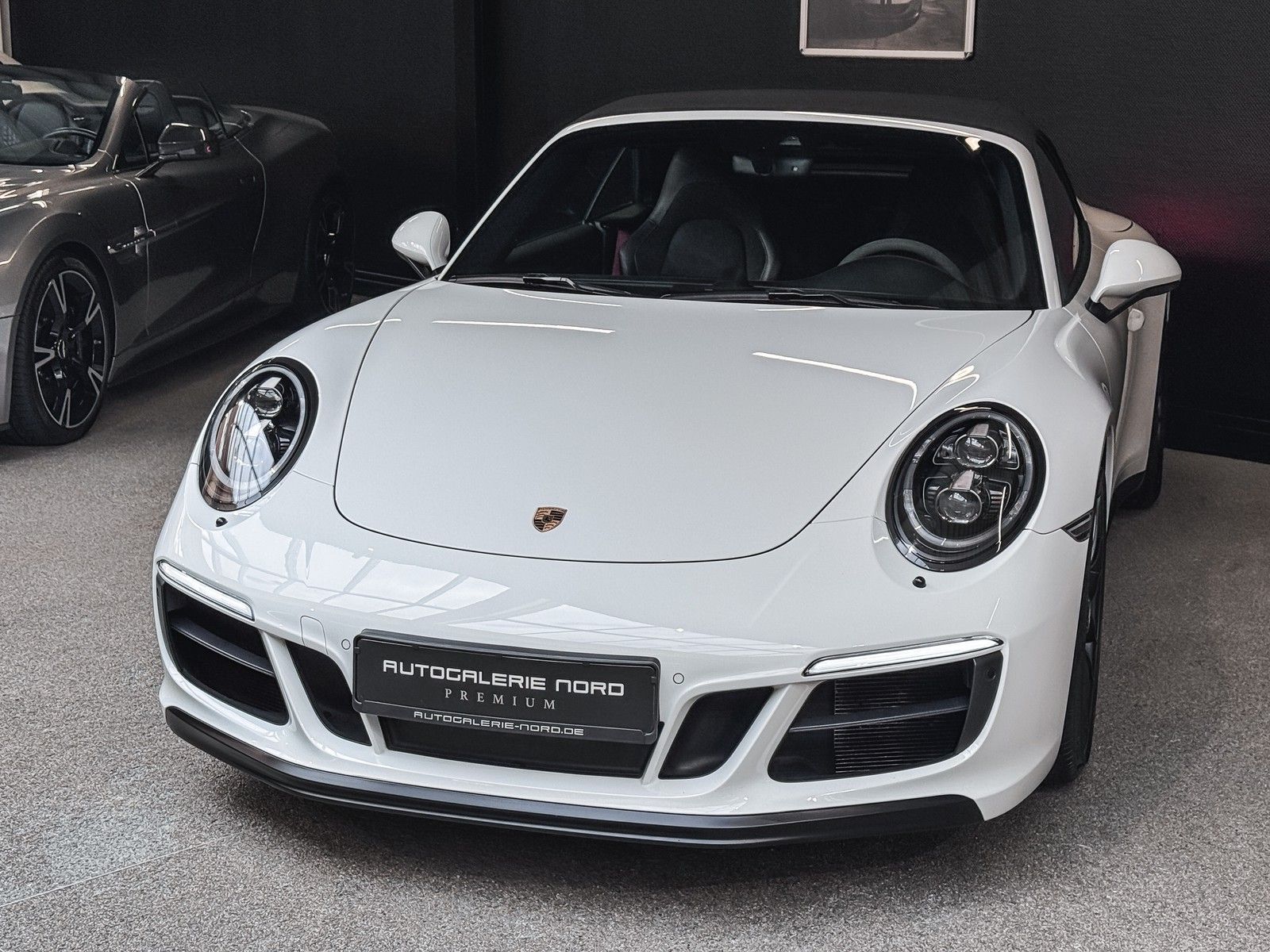 Porsche 991 991 911 GTS Cabriolet PDLS+Carbon+Bose