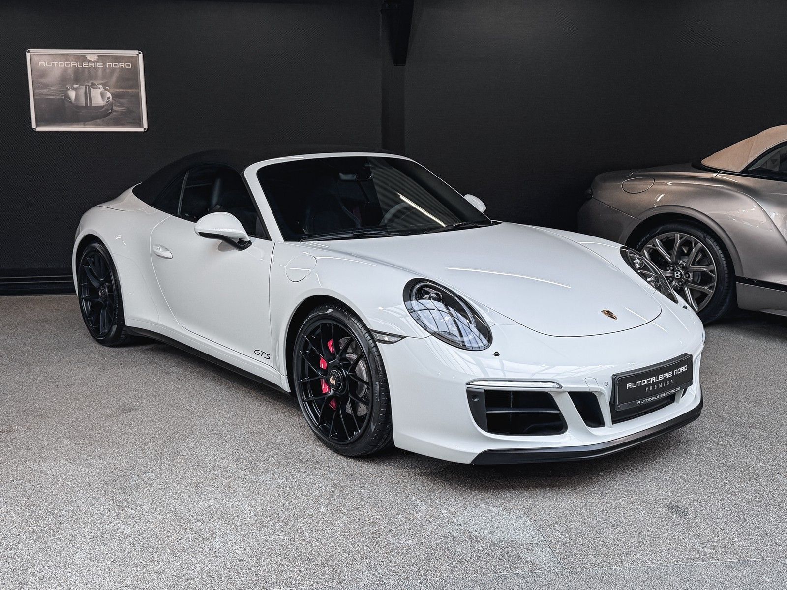 Porsche 991 991 911 GTS Cabriolet PDLS+Carbon+Bose