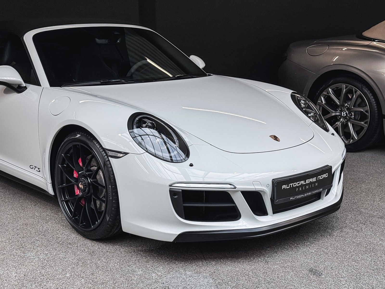 Porsche 991 991 911 GTS Cabriolet PDLS+Carbon+Bose