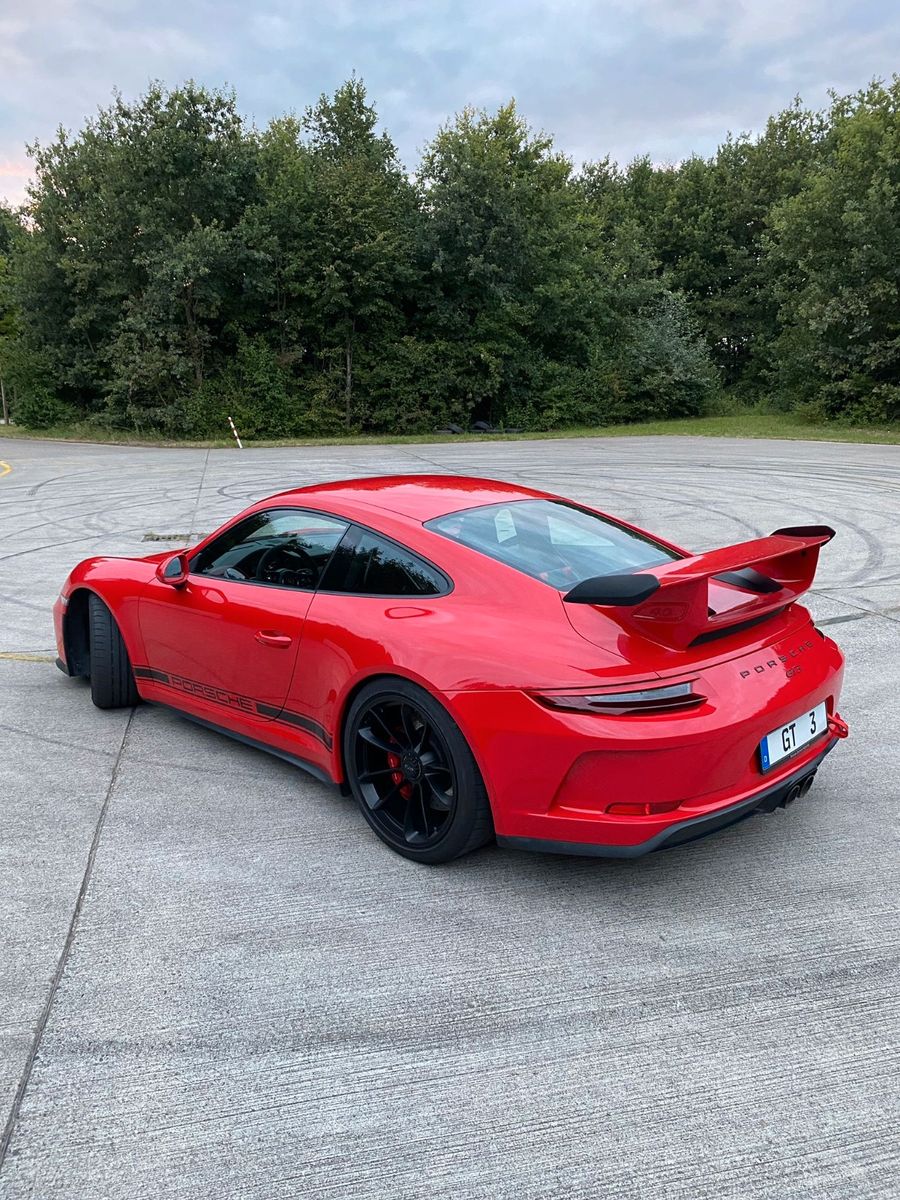 Porsche 991 991 GT3 2. Hand Approved Lift Clubsport