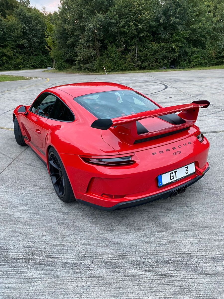 Porsche 991 991 GT3 2. Hand Approved Lift Clubsport