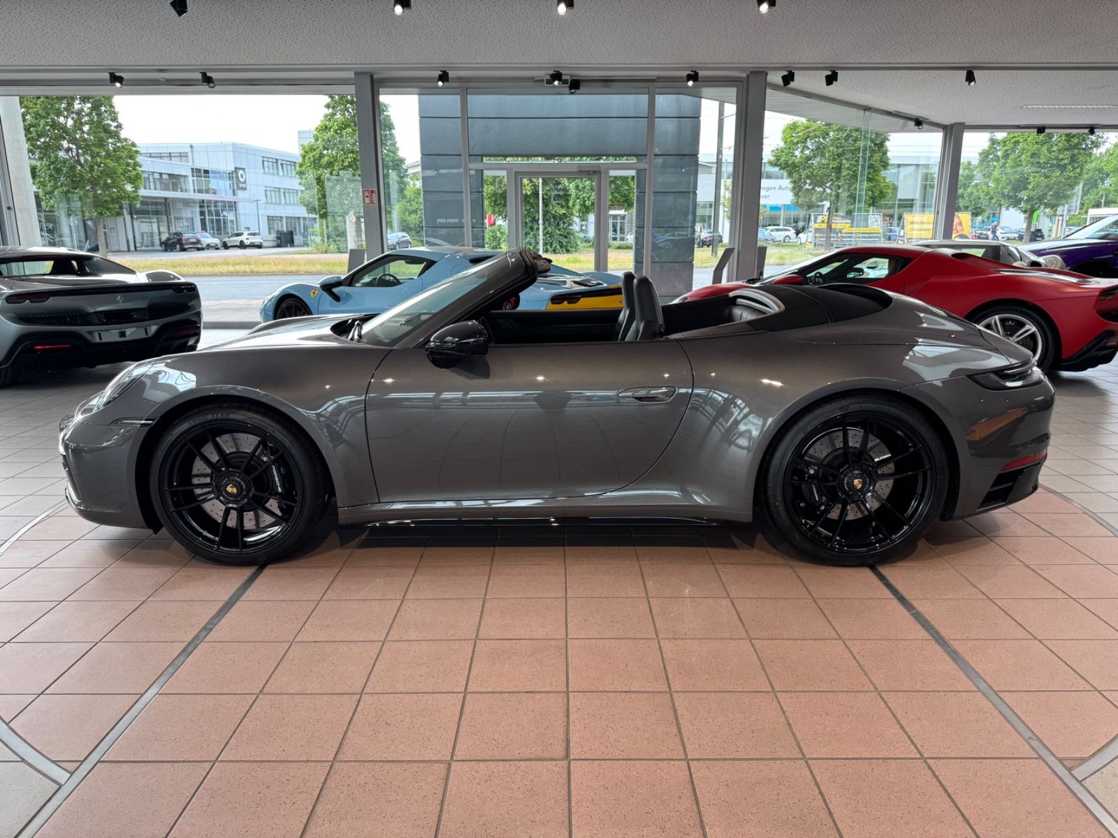 Porsche 992 911 GTS Cabrio PDCC/BURMESTER/LIFT/ACC/MATRIX