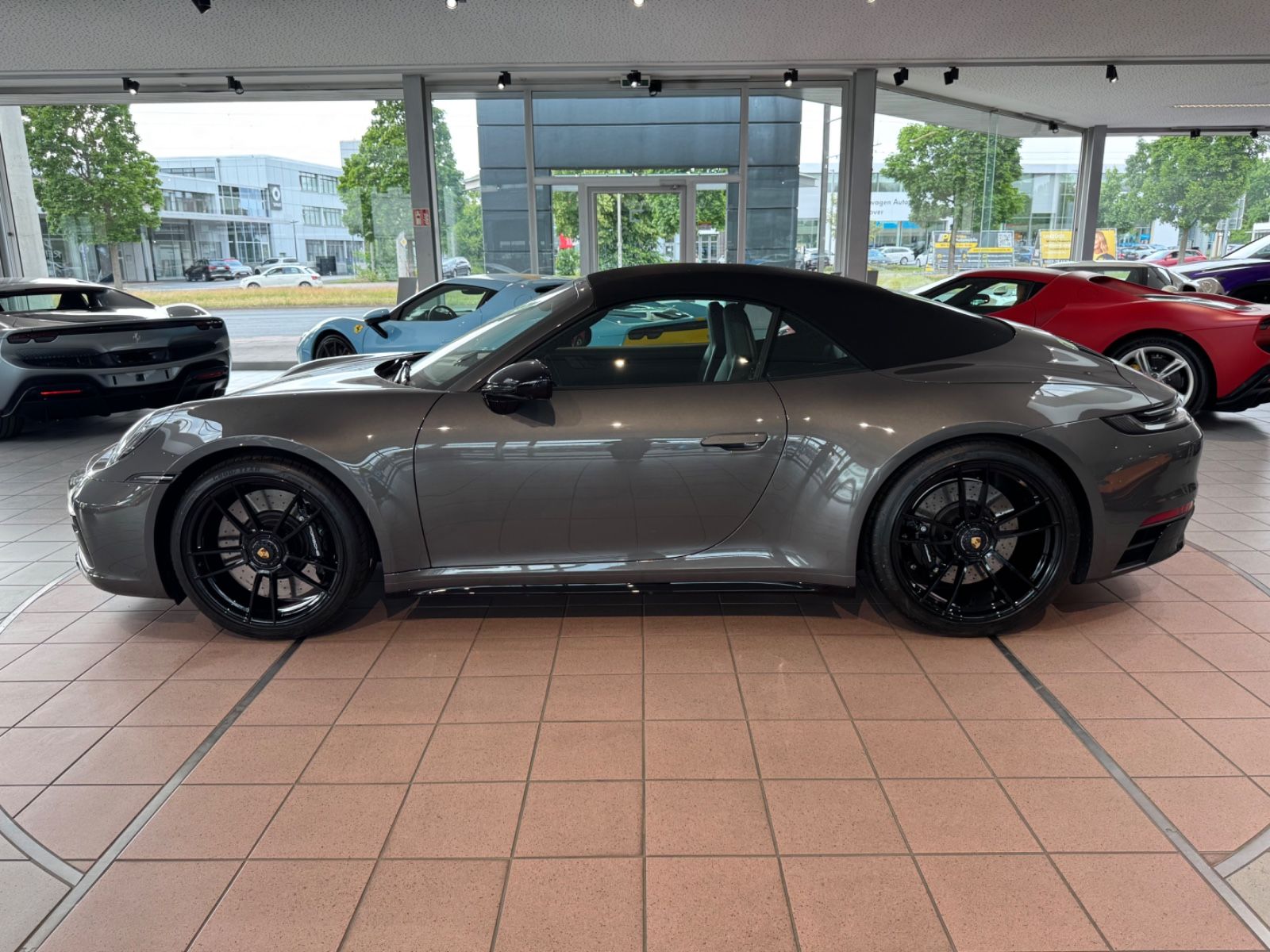 Porsche 992 911 GTS Cabrio PDCC/BURMESTER/LIFT/ACC/MATRIX