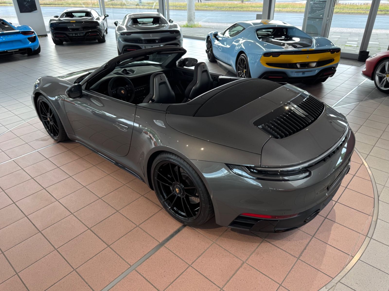 Porsche 992 911 GTS Cabrio PDCC/BURMESTER/LIFT/ACC/MATRIX