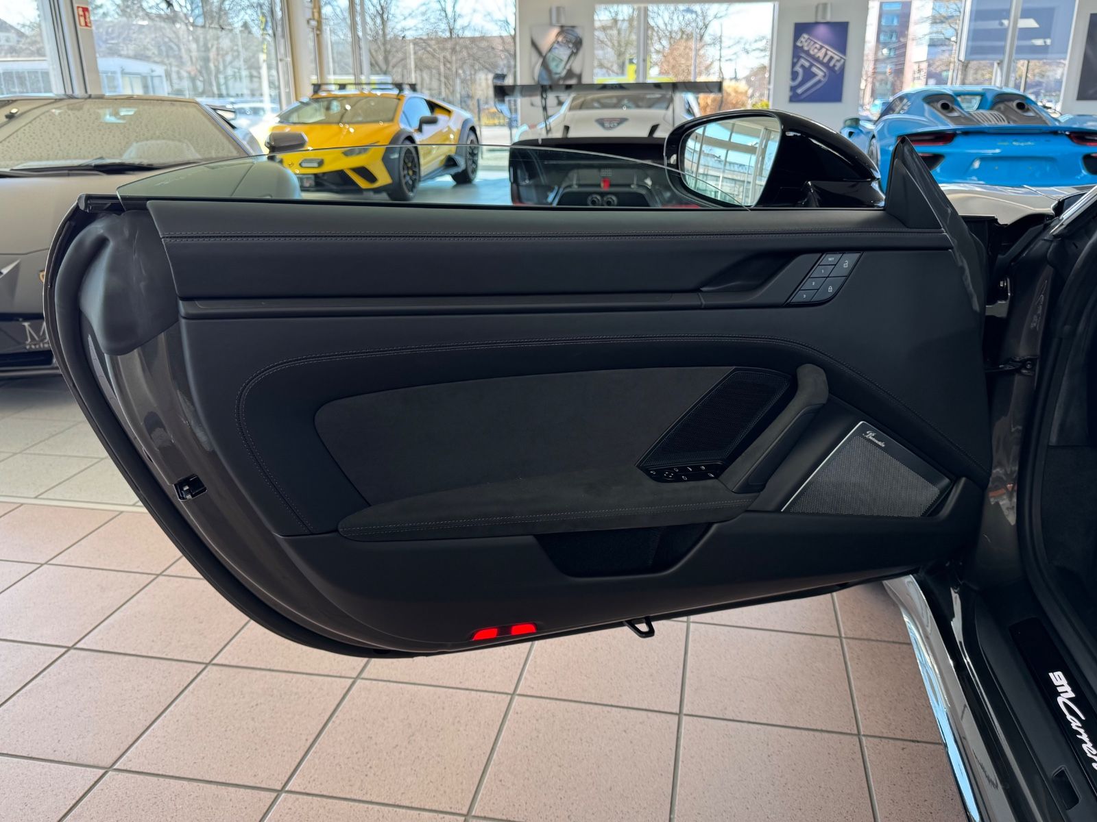 Porsche 992 911 GTS Cabrio PDCC/BURMESTER/LIFT/ACC/MATRIX