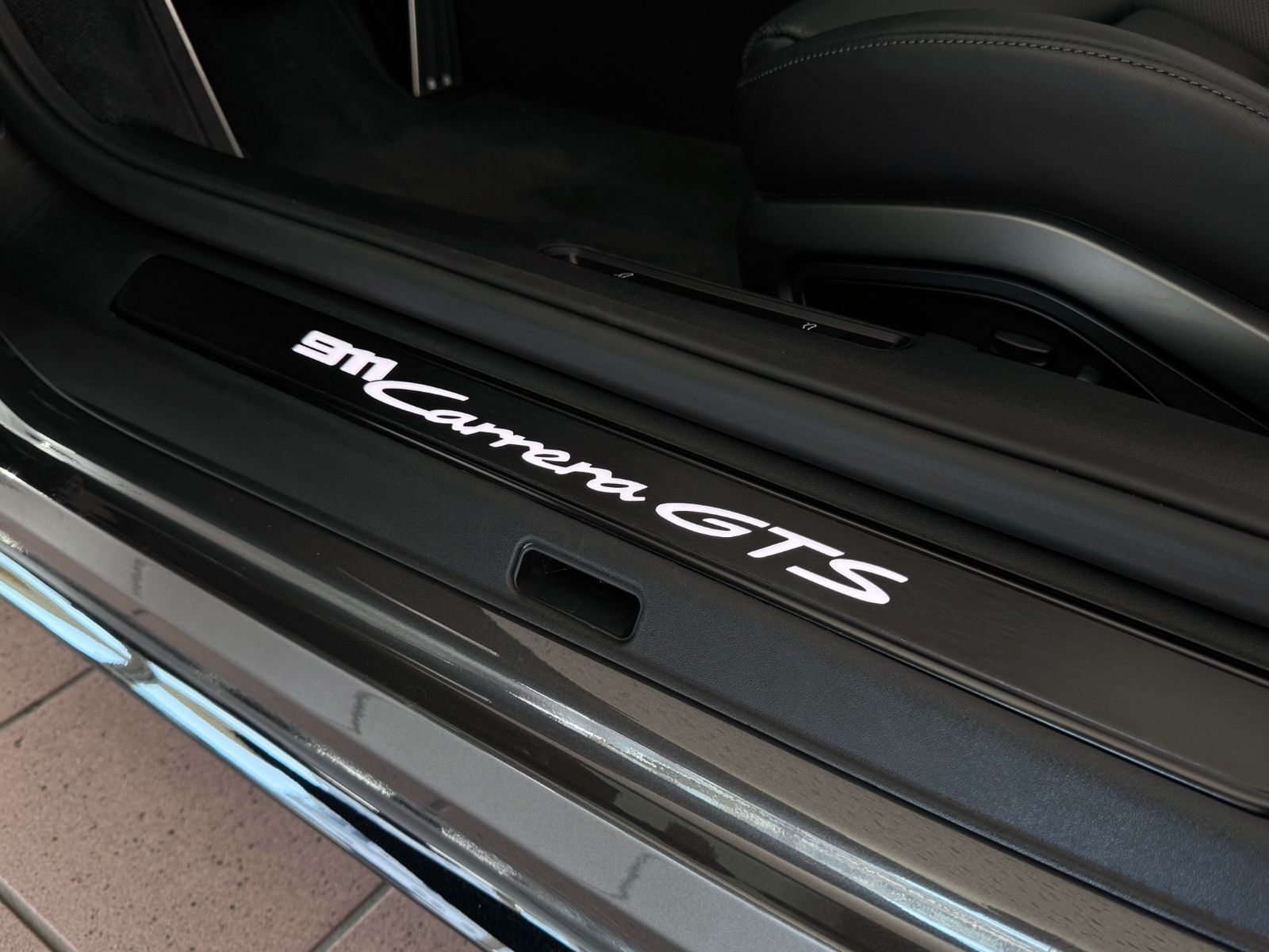 Porsche 992 911 GTS Cabrio PDCC/BURMESTER/LIFT/ACC/MATRIX