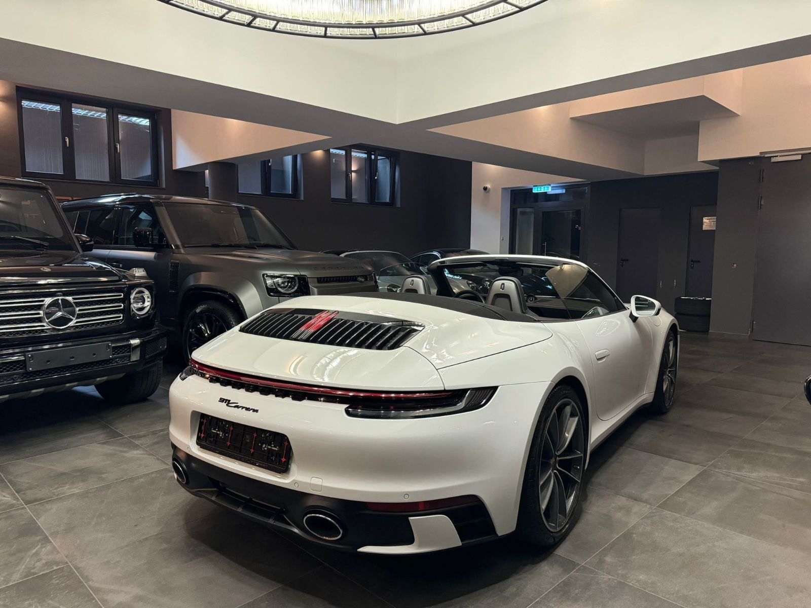 Porsche 992 992 911 Cabrio SPORTDESIGNPAKET/CHRONO/KLAPPENAU
