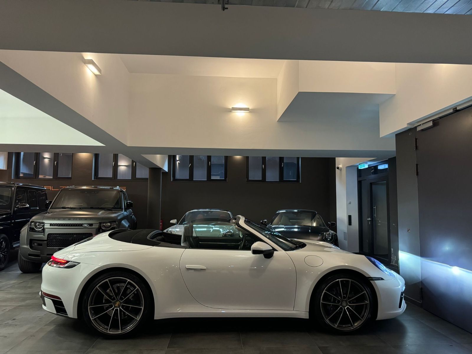 Porsche 992 992 911 Cabrio SPORTDESIGNPAKET/CHRONO/KLAPPENAU