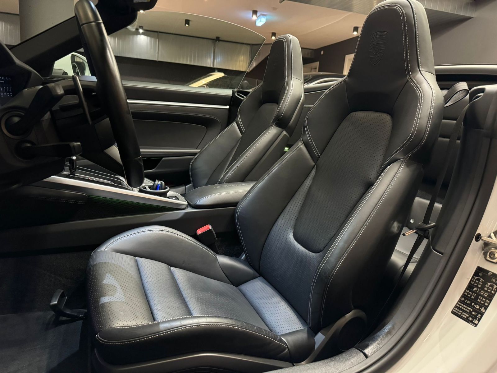 Porsche 992 992 911 Cabrio SPORTDESIGNPAKET/CHRONO/KLAPPENAU