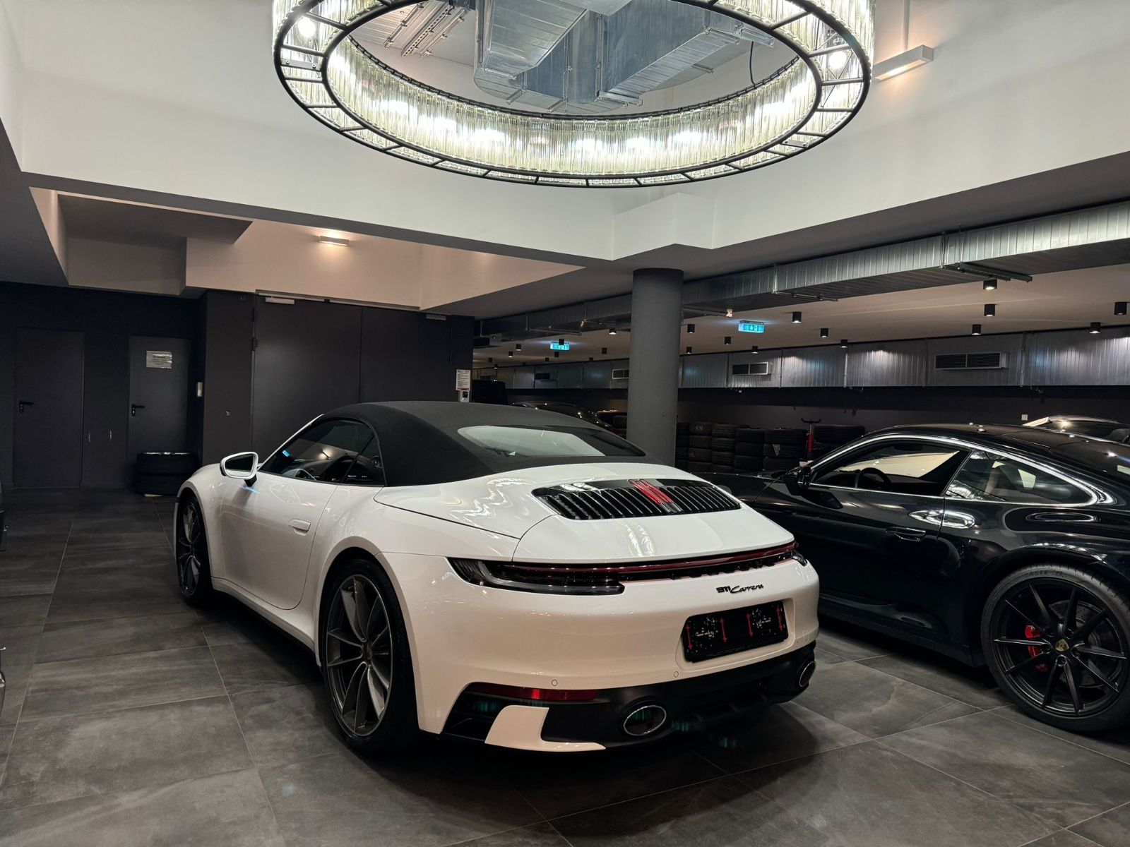 Porsche 992 992 911 Cabrio SPORTDESIGNPAKET/CHRONO/KLAPPENAU