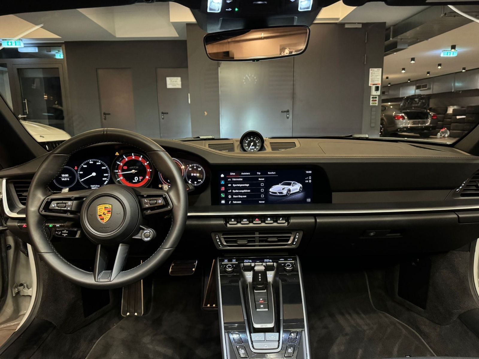 Porsche 992 992 911 Cabriolet GTS PDK