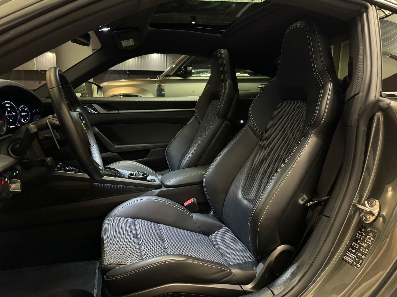 Porsche 992 992 911 CARRERA 4 SPORT DESIGN PAKET