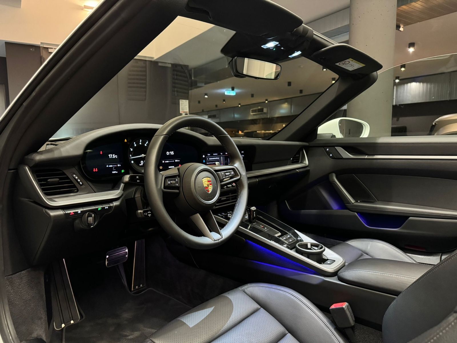 Porsche 992 992 911 Carrera Cabrio PDK