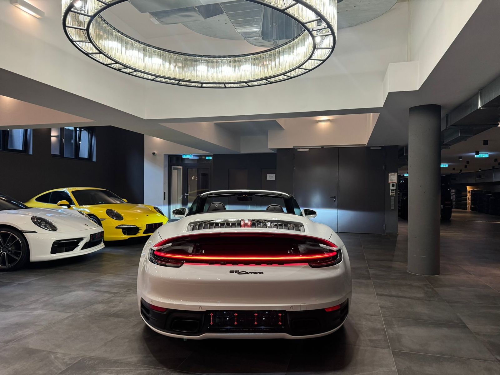 Porsche 992 992 911 Carrera Cabrio PDK