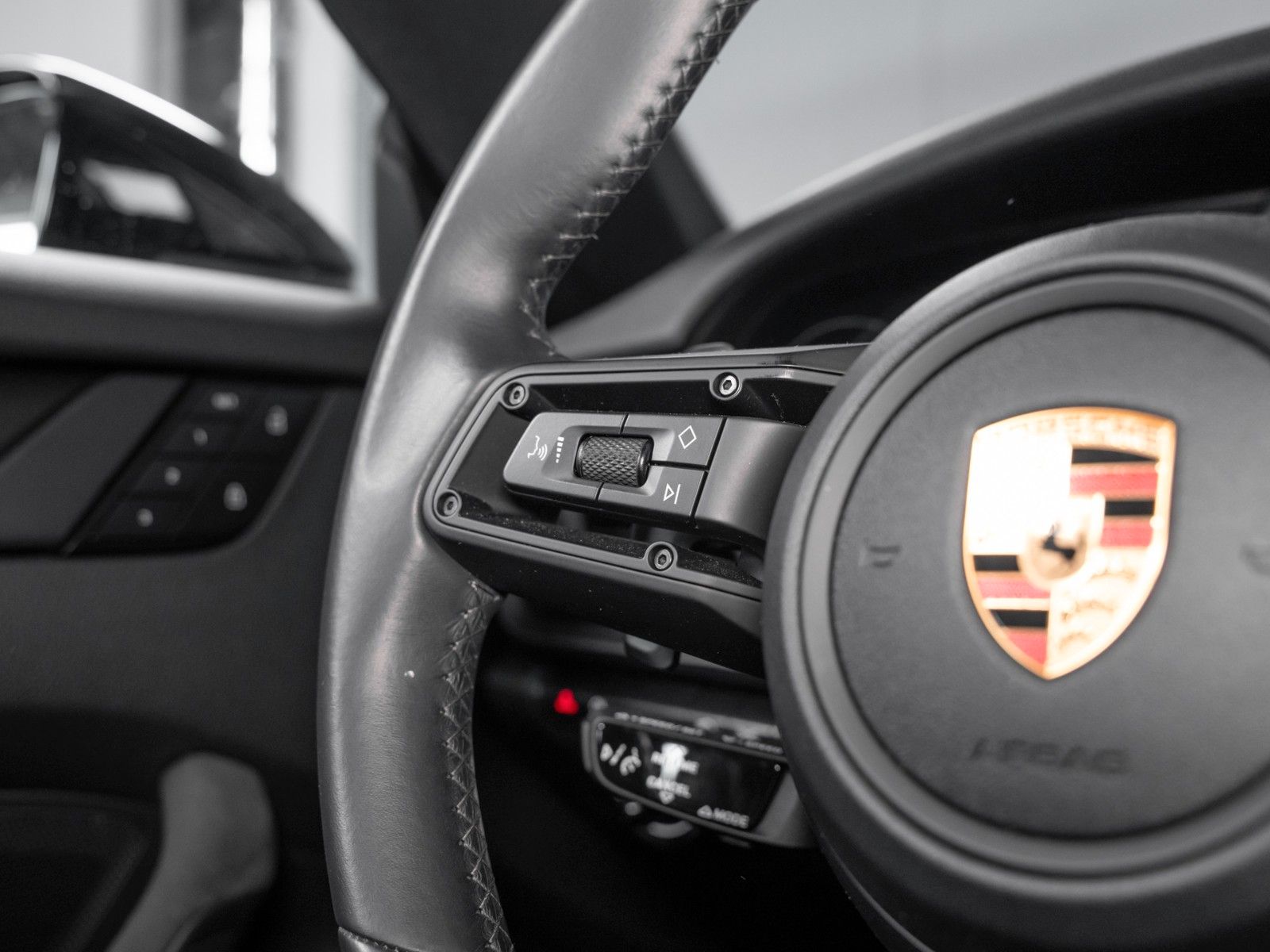 Porsche 992 992 , 911 Carrera GTS , Pano,bel. Sitze,Approved