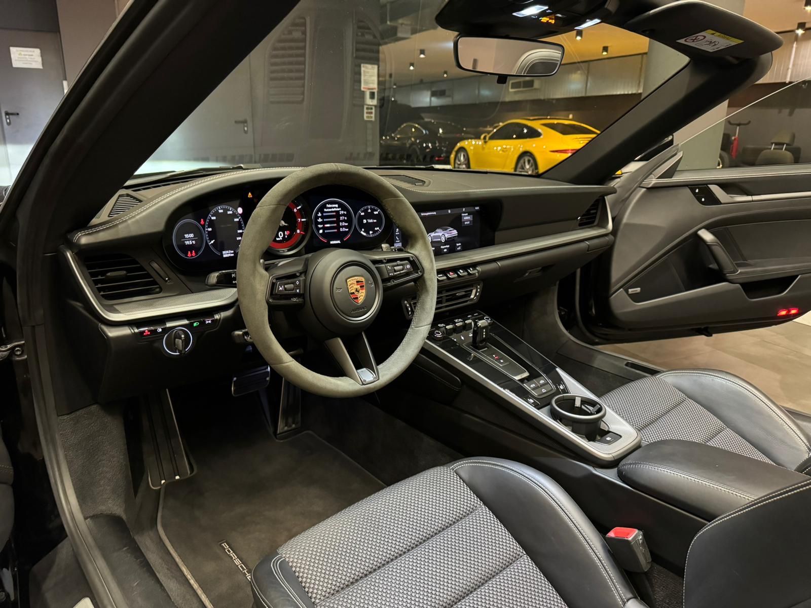 Porsche 992 992 911 CARRERA S CABRIO SPORTDESIGN/MATRIX/BOSE