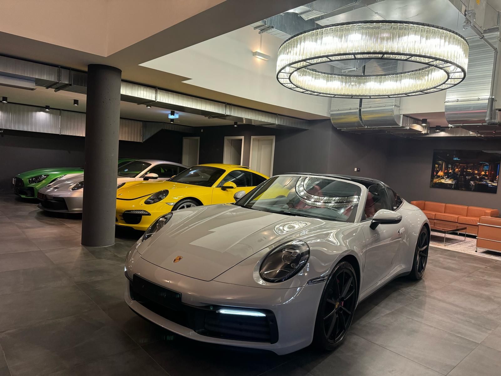 Porsche 992 992 911 Targa 4S PDK CHRONO/KAMERA/KLAPPENAUSPUF