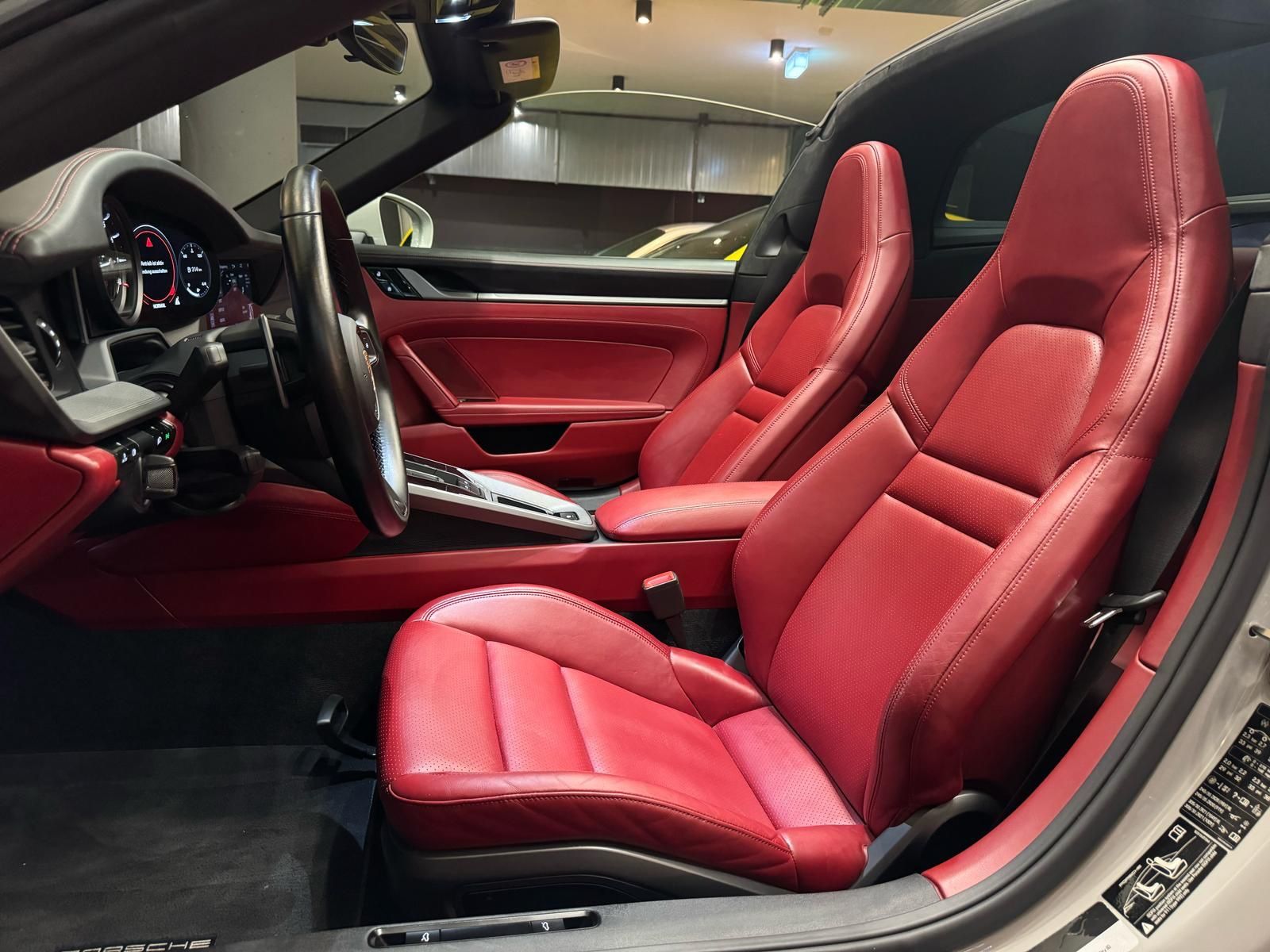 Porsche 992 992 911 Targa 4S PDK CHRONO/KAMERA/KLAPPENAUSPUF