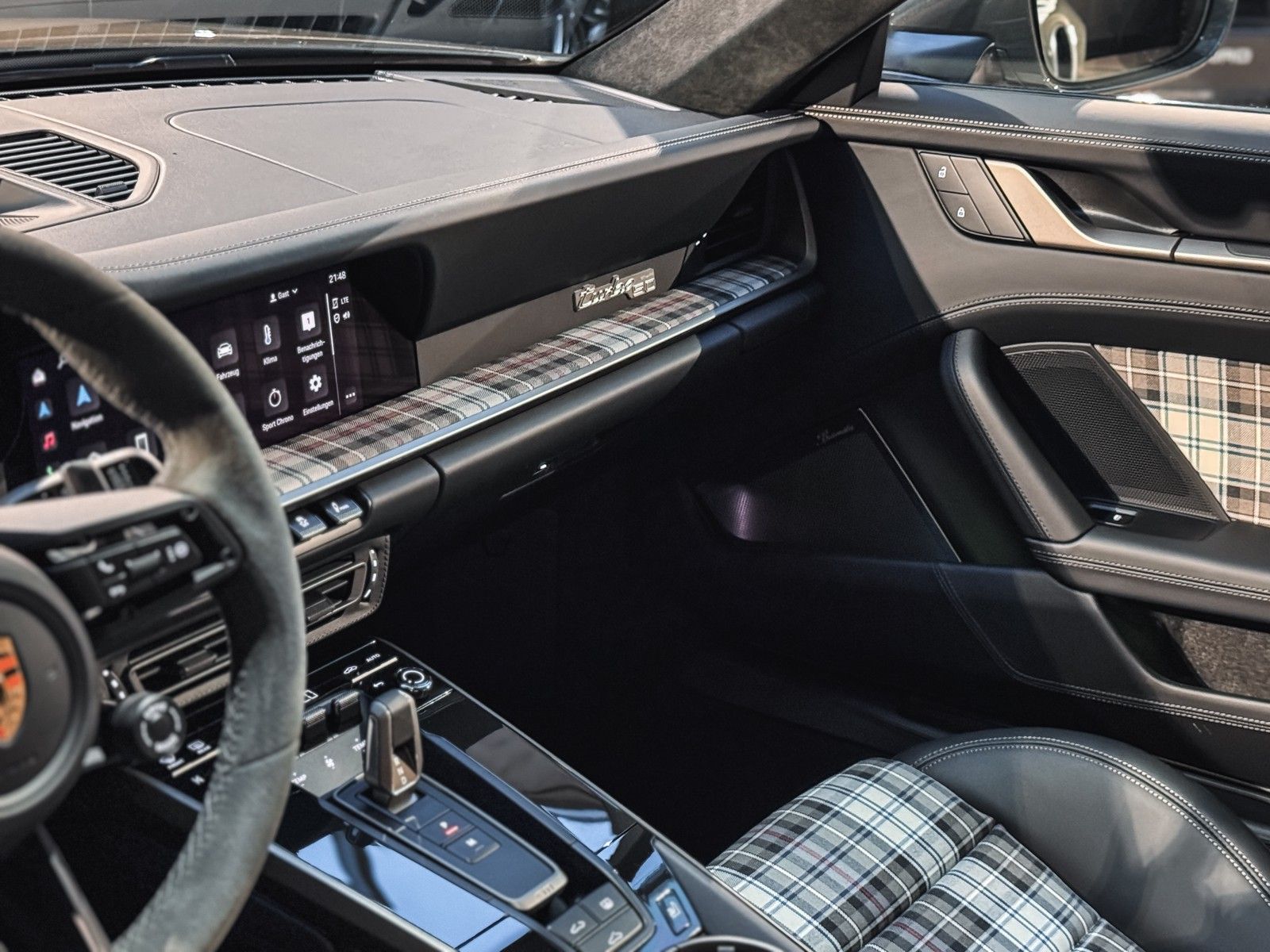 Porsche 992 992 911 Turbo 50 Jahre Heritage Burmester