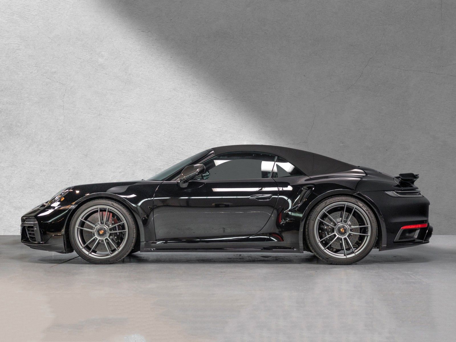 Porsche 992 992 Turbo S Cabriolet &quot; Sport Design+Sportabgas&quot;