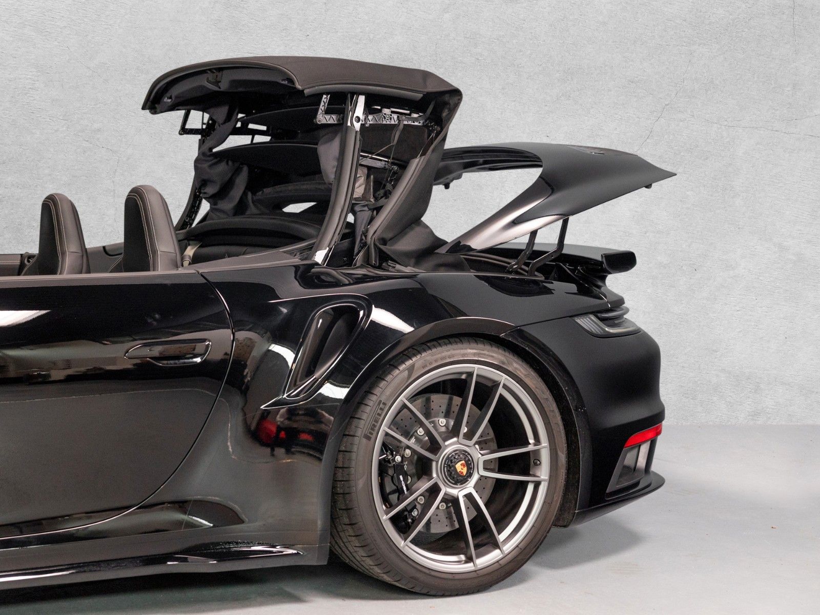 Porsche 992 992 Turbo S Cabriolet &quot; Sport Design+Sportabgas&quot;